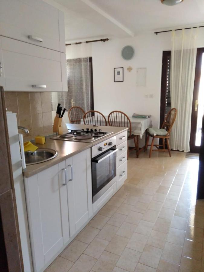 Apartman Frketic Zaboric Luaran gambar